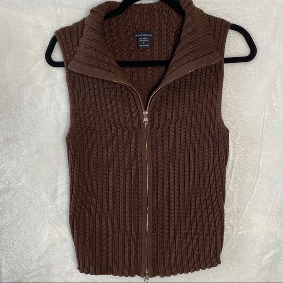 Moda International Jackets & Blazers - MODA International Sleeveless Zip Sweater Vest